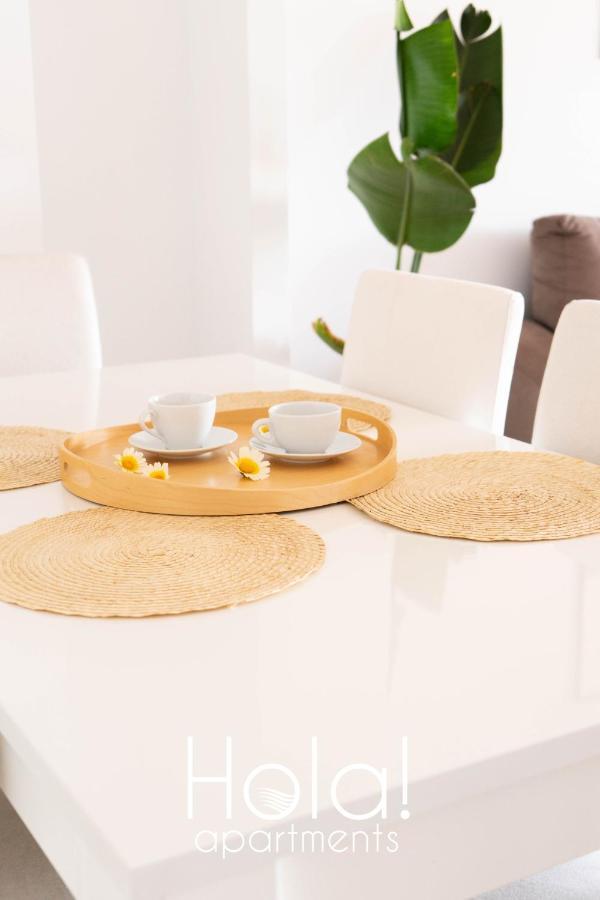 Hola! Apartments At Coto Real 마닐바 외부 사진