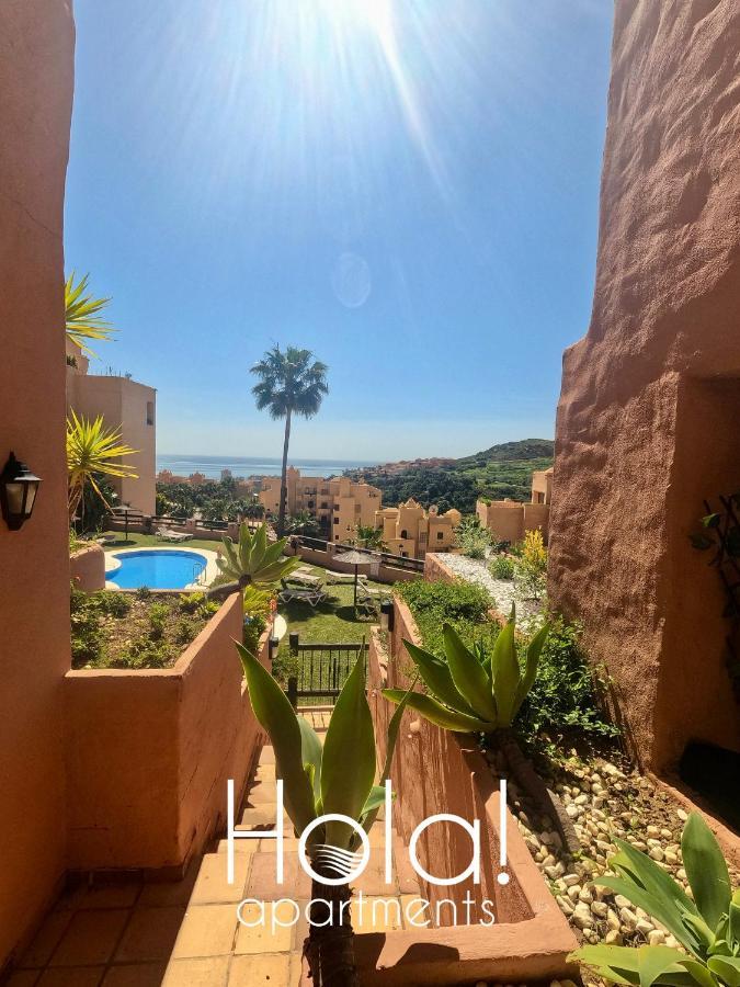 Hola! Apartments At Coto Real 마닐바 외부 사진