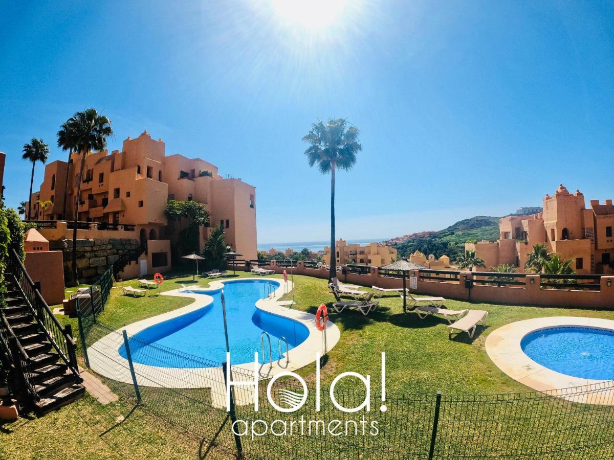 Hola! Apartments At Coto Real 마닐바 외부 사진