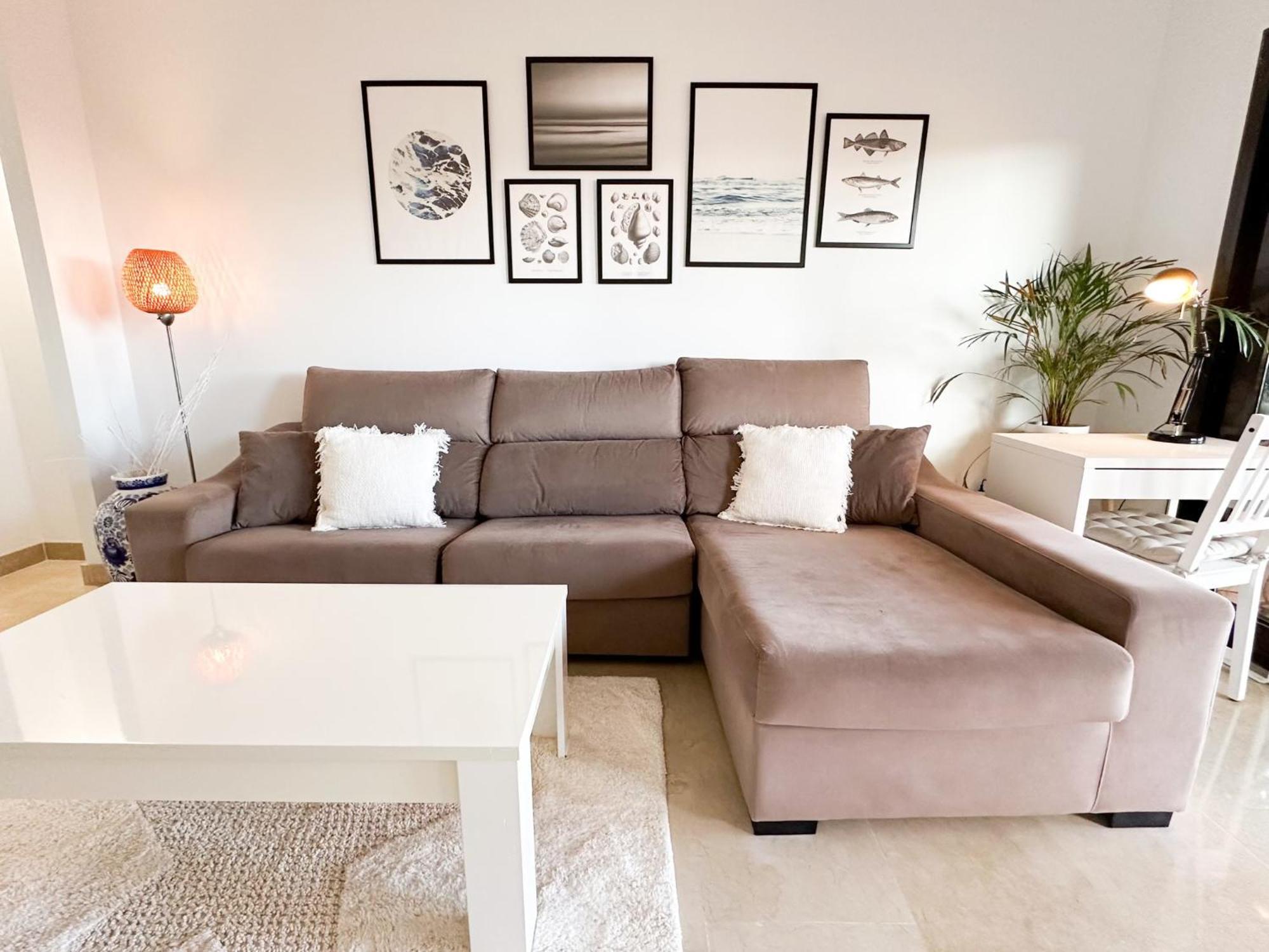 Hola! Apartments At Coto Real 마닐바 외부 사진